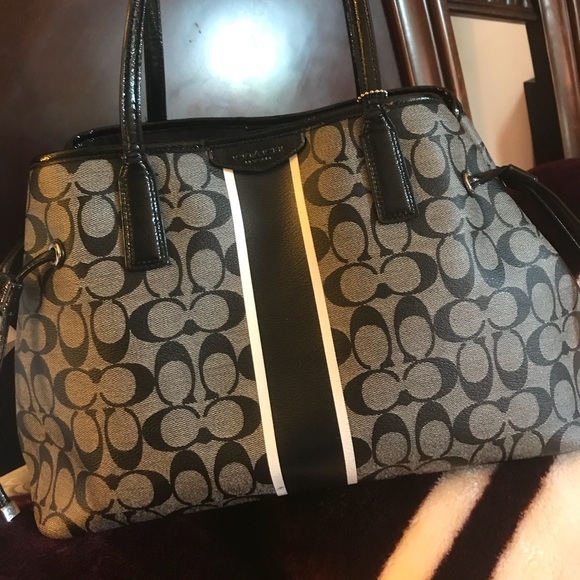 Coach Handbag 👜 - Picture 1 of 5